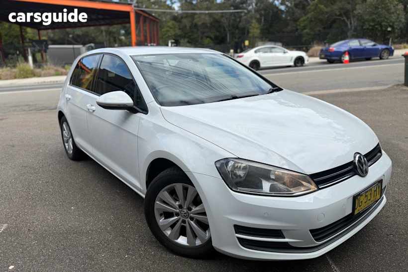 White 2013 Volkswagen Golf Hatchback 90 Tsi Comfortline