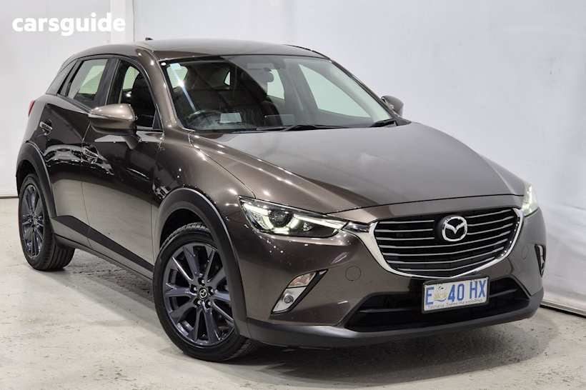 Grey 2015 Mazda CX-3 SUV STOURING F