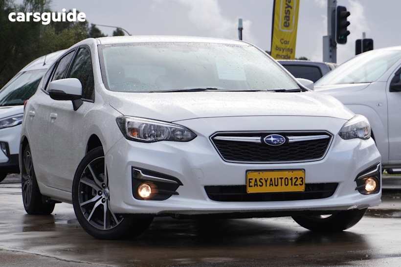 White 2017 Subaru Impreza Hatchback 2.0L (Awd)