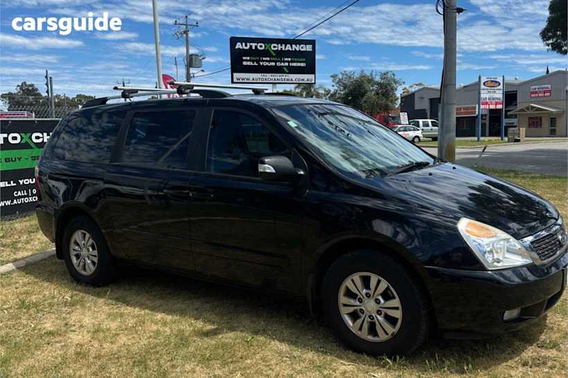 Black 2012 Kia Grand Carnival Wagon Si