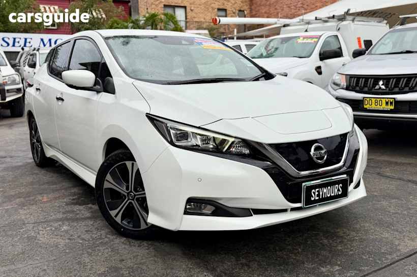White 2019 Nissan Leaf Hatchback