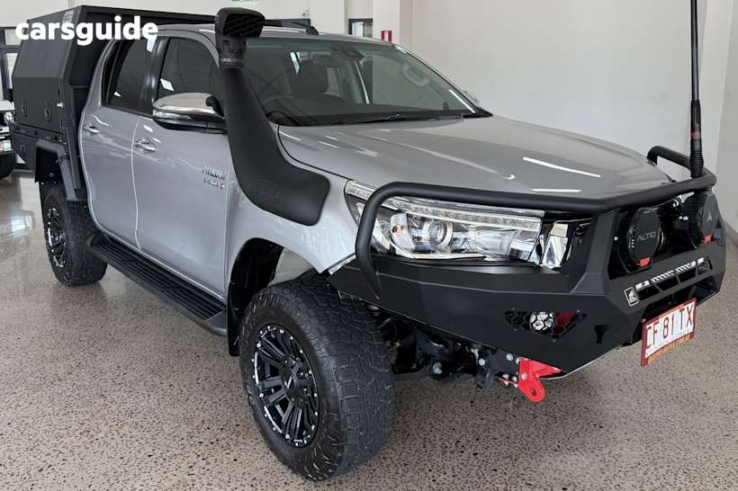 Silver 2019 Toyota Hilux Double Cab Pick Up Sr5 (4X4)