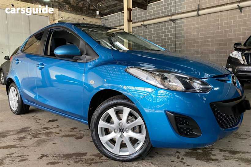 Blue 2014 Mazda 2 Hatchback Maxx Sport