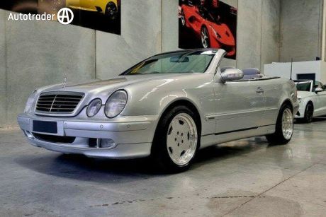 Silver 2000 Mercedes-Benz CLK-Class Convertible CLK320 Elegance