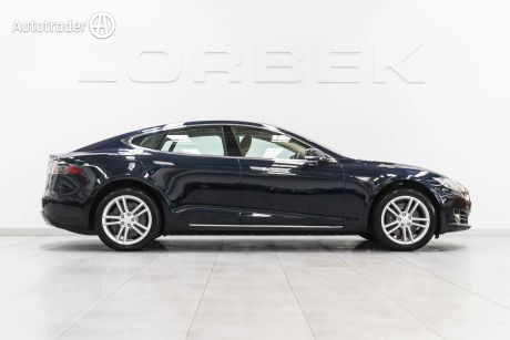 Blue 2014 Tesla Model S Hatchback 85