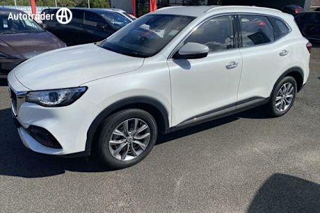 White 2022 MG HS +EV SUV PHEV EXCITE