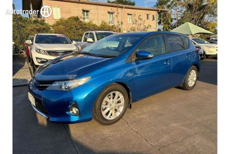 Blue 2013 Toyota Corolla Hatchback Ascent Sport