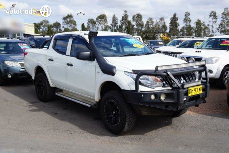 White 2017 Mitsubishi Triton Dual Cab Utility Exceed (4X4)