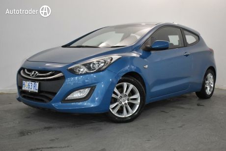 Blue 2013 Hyundai I30 Hatchback SE
