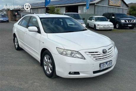 White 2007 Toyota Camry Sedan Ateva