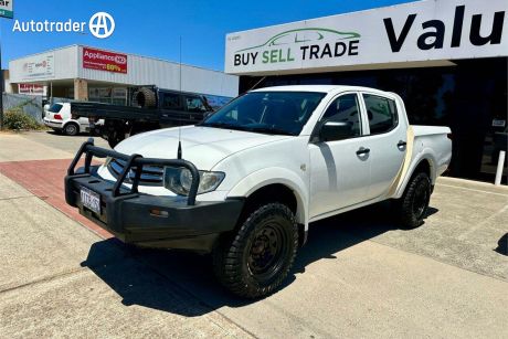 White 2013 Mitsubishi Triton Double Cab Utility GLX (4X4)