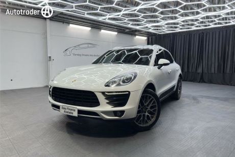 White 2014 Porsche Macan Wagon S