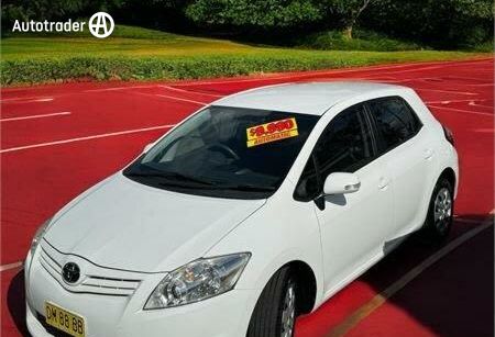 White 2010 Toyota Corolla Hatchback Ascent