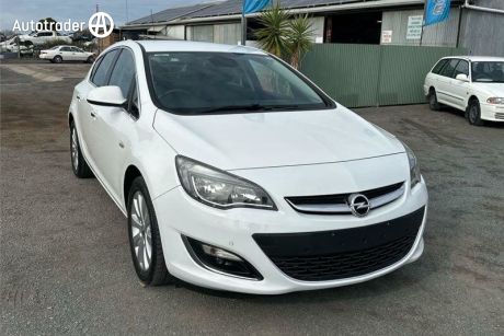 White 2012 Opel Astra Hatchback 1.6 Select