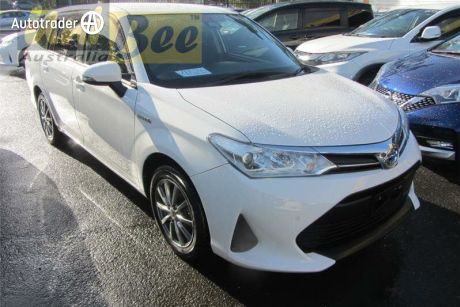 White 2020 Toyota Corolla Wagon Fielder Hybrid