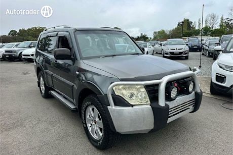 Grey 2007 Mitsubishi Pajero Wagon GLX LWB (4X4)