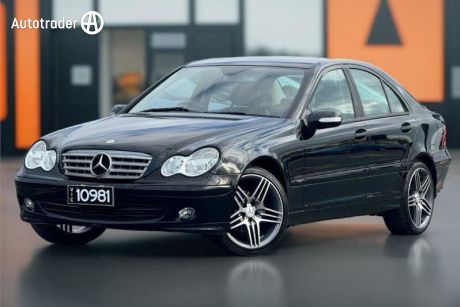 Black 2005 Mercedes-Benz C180 Sedan Kompressor Classic