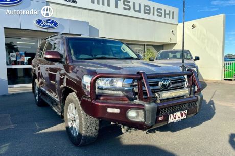 Brown 2017 Toyota Landcruiser Wagon Sahara (4X4)