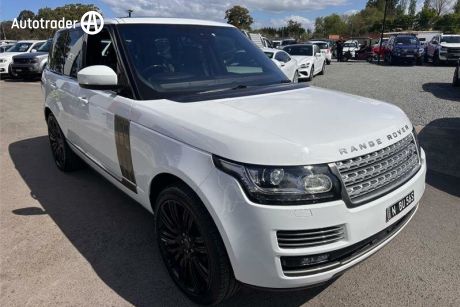 White 2015 Land Rover Range Rover Wagon Vogue SDV8
