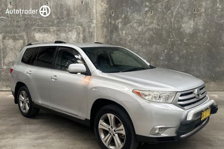 Silver 2012 Toyota Kluger Wagon KX-S (4X4)