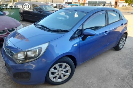 Blue 2012 Kia RIO Hatchback S