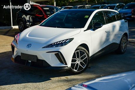 White 2024 MG MG4 Hatchback Essence Long Range 77