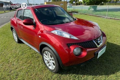 Red 2014 Nissan Juke Wagon ST (fwd)