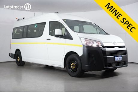 White 2020 Toyota HiAce Bus Commuter (12 Seats)