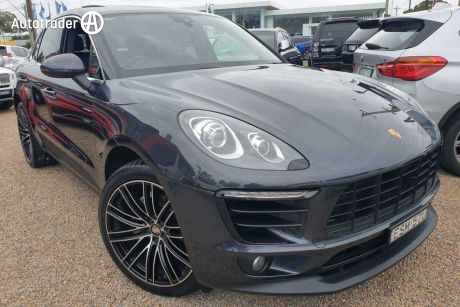 Grey 2018 Porsche Macan Wagon S