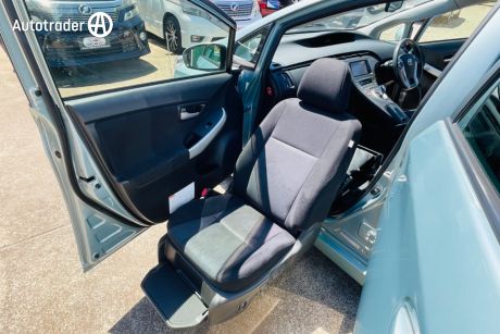 Blue 2015 Toyota Prius Hatchback I-Tech Hybrid