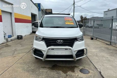White 2018 Hyundai Iload Van 3S Liftback
