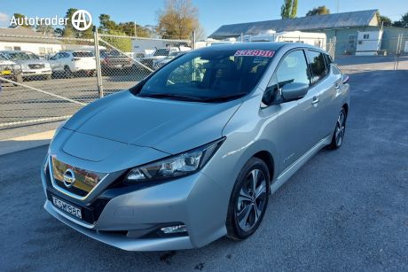 Grey 2022 Nissan Leaf Hatchback
