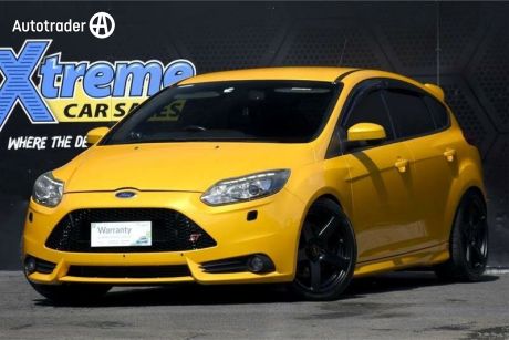 Yellow 2014 Ford Focus Hatch ST