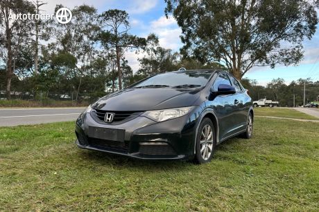 Black 2012 Honda Civic Hatchback VTI-S