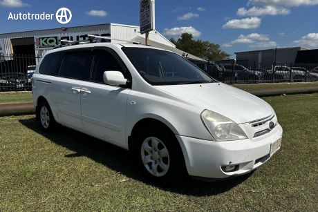 White 2008 Kia Grand Carnival Wagon (EX)
