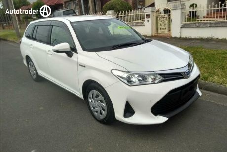 White 2018 Toyota Corolla Hatchback Hybrid
