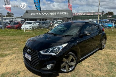 Black 2014 Hyundai Veloster Coupe SR Turbo