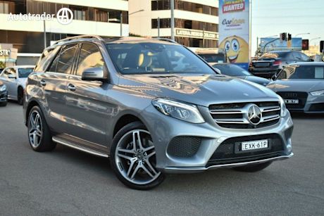 Silver 2015 Mercedes-Benz GLE400 Wagon
