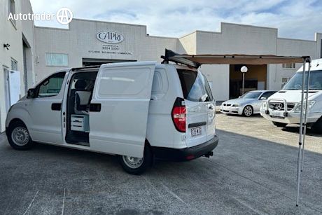 White 2016 Hyundai Iload Van 3S Twin Swing