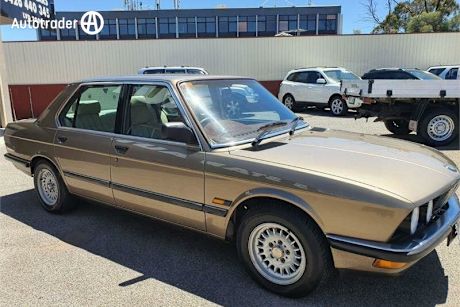 Brown 1986 BMW 525E Sedan