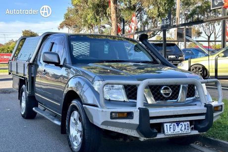 Grey 2010 Nissan Navara Dual Cab Pick-up ST-X (4X4)