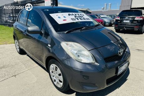 Grey 2008 Toyota Yaris Hatchback YRS
