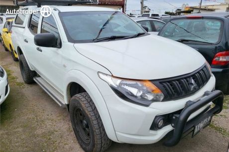 White 2016 Mitsubishi Triton Dual Cab Chassis GLX (4X4)