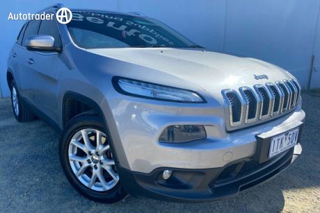 Silver 2014 Jeep Cherokee Wagon Longitude (4X4)