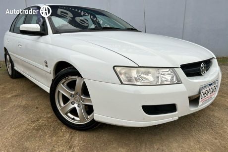 White 2005 Holden Commodore Sedan Equipe