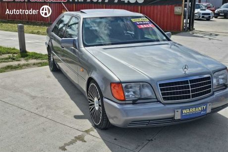 Silver 1992 Mercedes-Benz 400 Sedan SEL