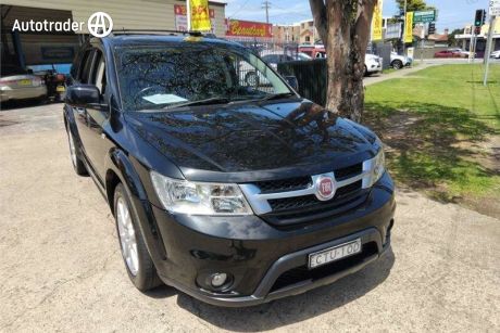 Black 2014 Fiat Freemont Wagon Lounge