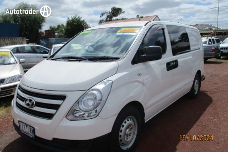 White 2015 Hyundai Iload Van