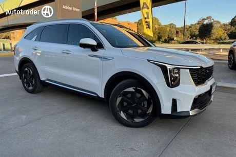 White 2024 Kia Sorento Wagon GT-Line HEV AWD