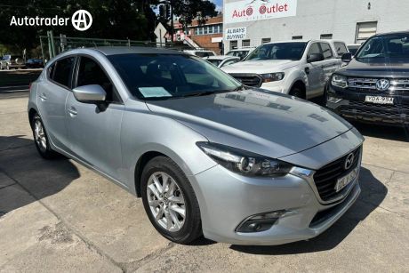 Silver 2016 Mazda 3 Hatchback Maxx